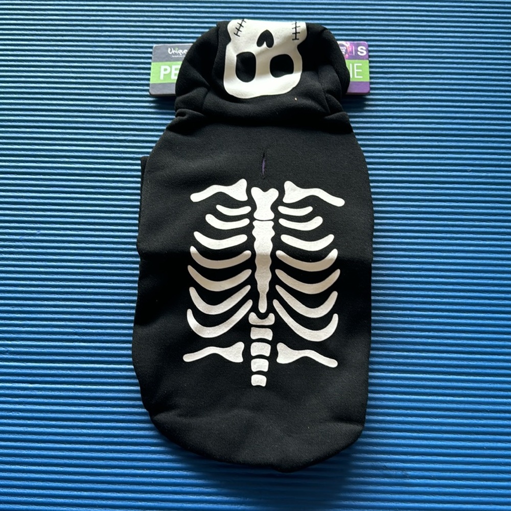 Halloween Pet Hoodie Costume 💀